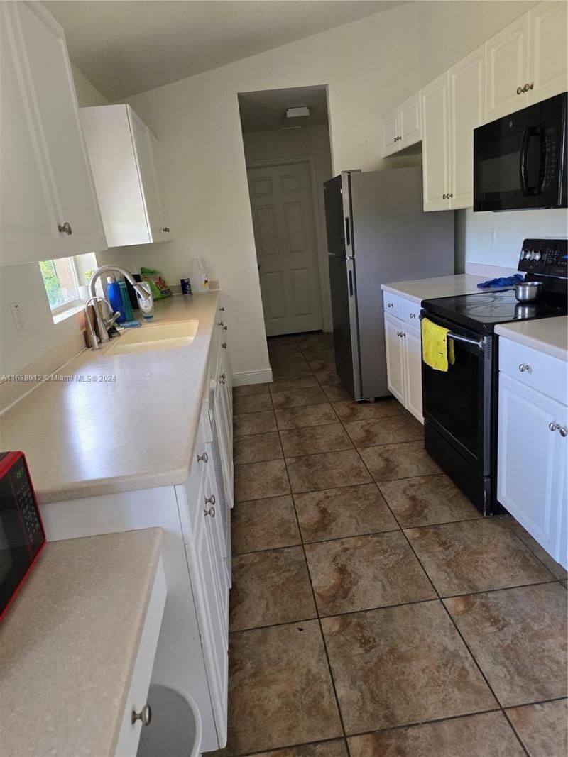 466 Rewing St, Lehigh Acres, FL 33974 Photo