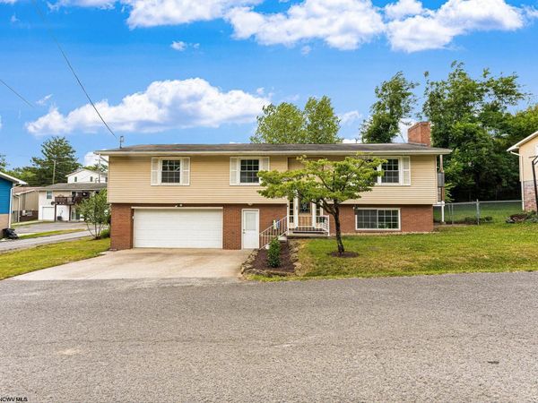 1337 Perry Avenue, Morgantown, WV 26505