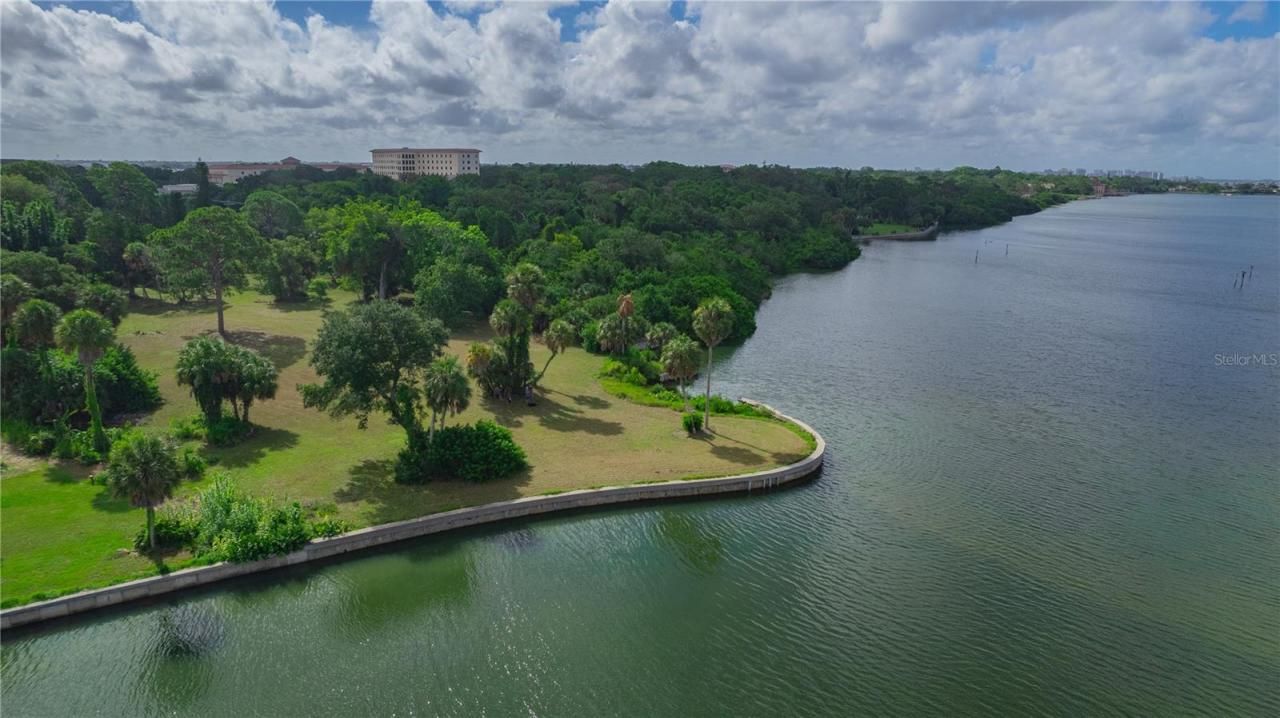 8258 Longbay Boulevard, Sarasota, FL 34243 Photo