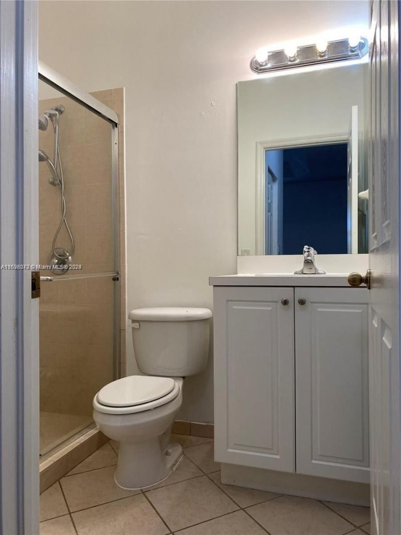 9247 SW 227th St, Unit 5-2, Cutler Bay, FL 33190 Photo