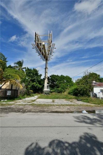 321 NW 37 St, Miami, FL 33127 Photo