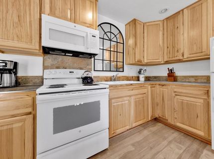 334 Peninsula Drive, Lake Almanor, CA 00000 Photo
