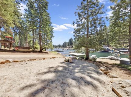 334 Peninsula Drive, Lake Almanor, CA 00000 Photo