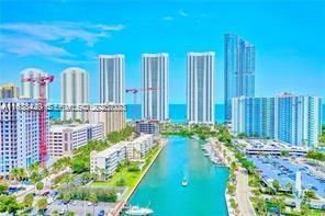 400 Kings Point Dr, Unit 320, Sunny Isles Beach, FL 33160 Photo