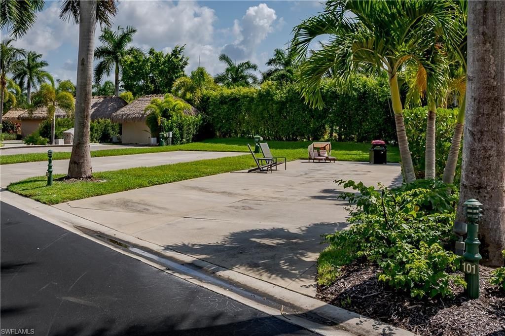13562 Snapper Ln, Naples, FL 34114 Photo