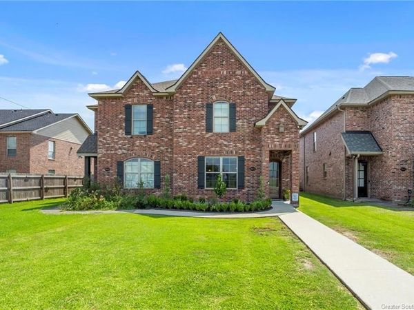 1550 Lacadie Drive, Unit 11, Lake Charles, LA 70605