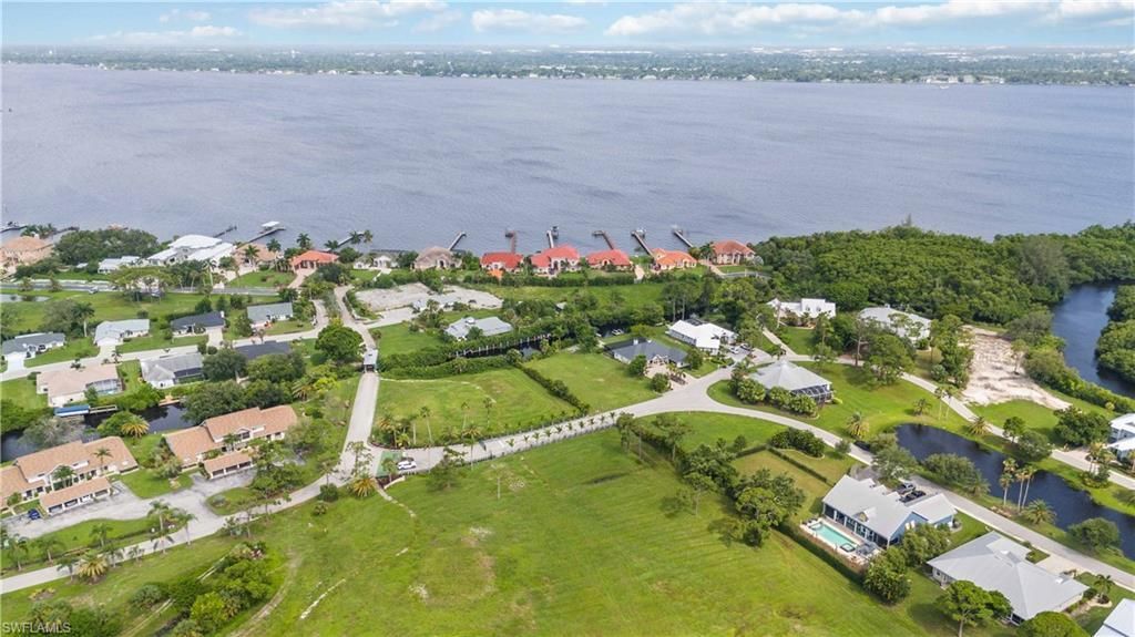 6104 Marsh Point Ln, North Fort Myers, FL 33917 Photo