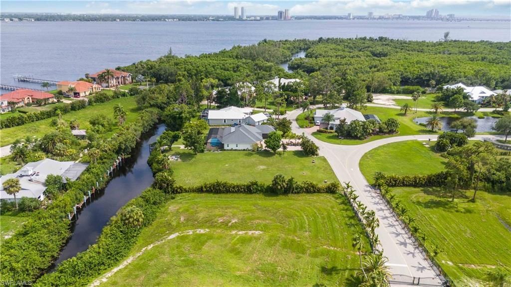 6104 Marsh Point Ln, North Fort Myers, FL 33917 Photo