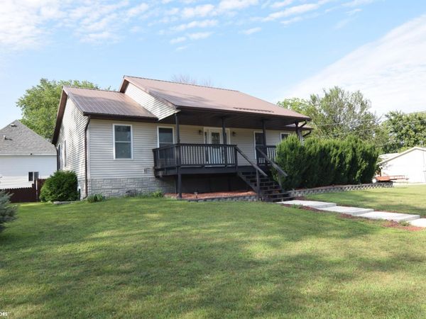 219 8Th Avenue SE, Clarion, IA 50525