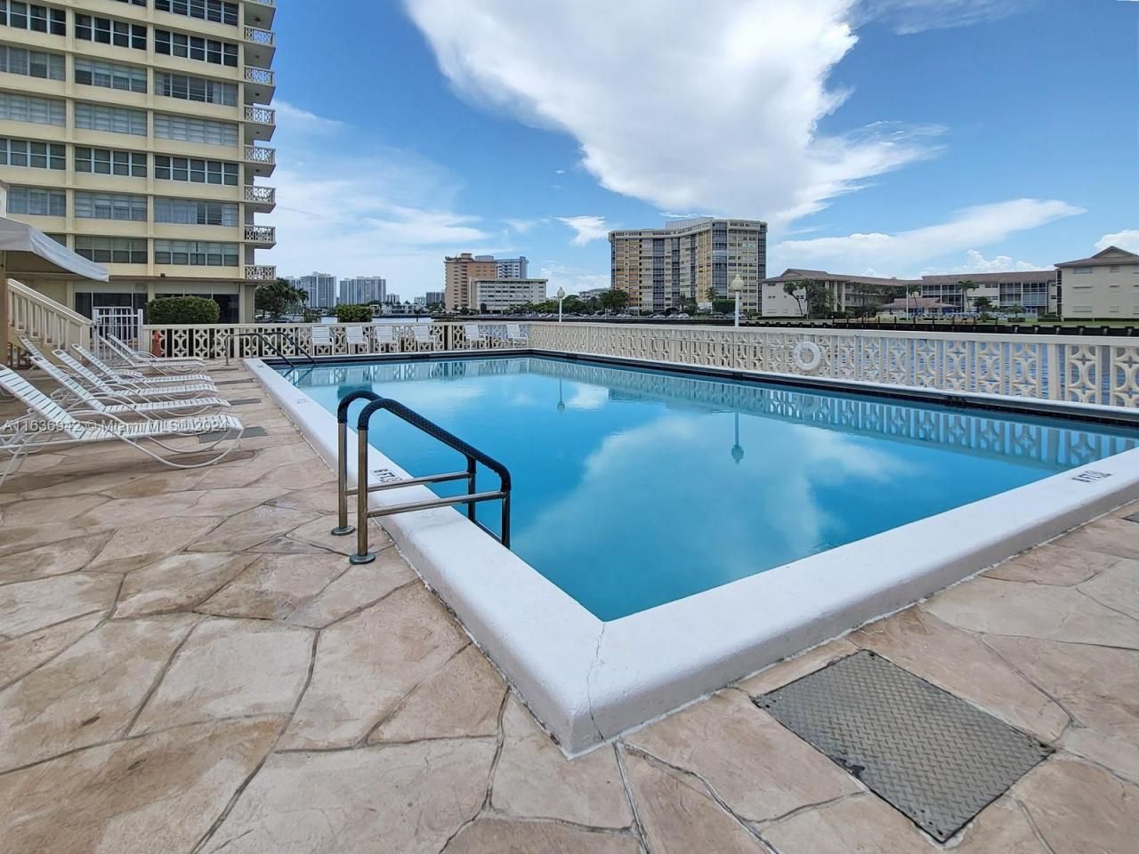 1825 S Ocean Dr, Unit 206, Hallandale Beach, FL 33009 Photo