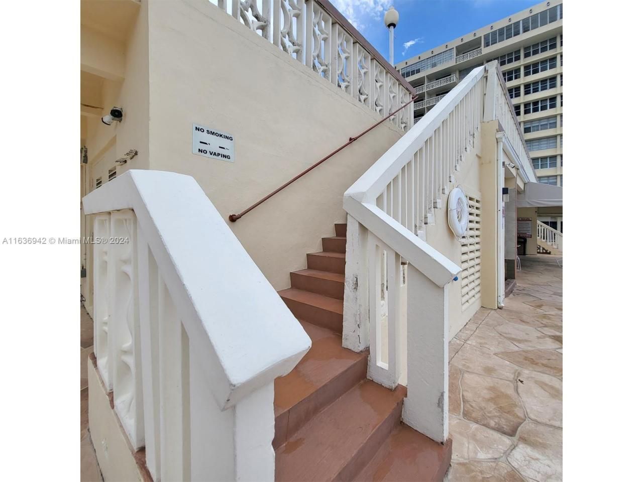 1825 S Ocean Dr, Unit 206, Hallandale Beach, FL 33009 Photo