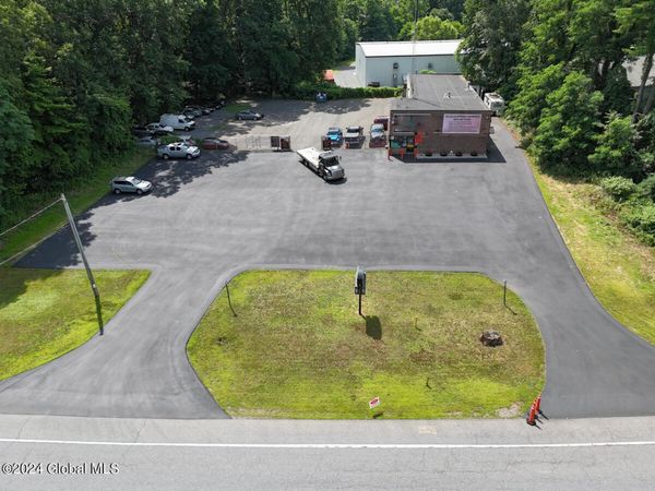 280 Ushers Road, Clifton Park, NY 12065