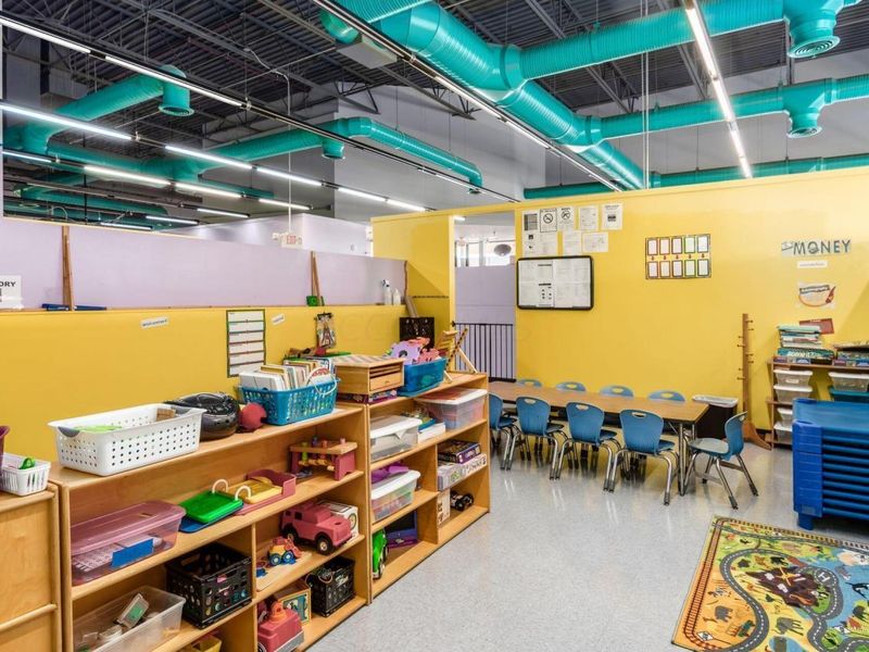 3530 Soldano Boulevard, Columbus, OH 43228 Photo 4