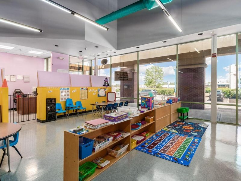 3530 Soldano Boulevard, Columbus, OH 43228 Photo 5