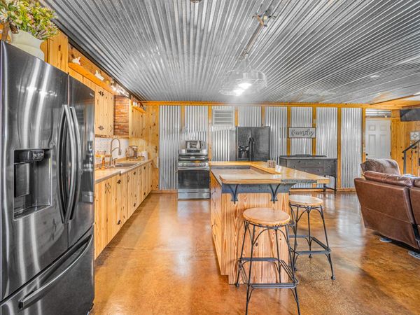 5263 Coy Burgess Loop Loop, DeFuniak Springs, FL 32435