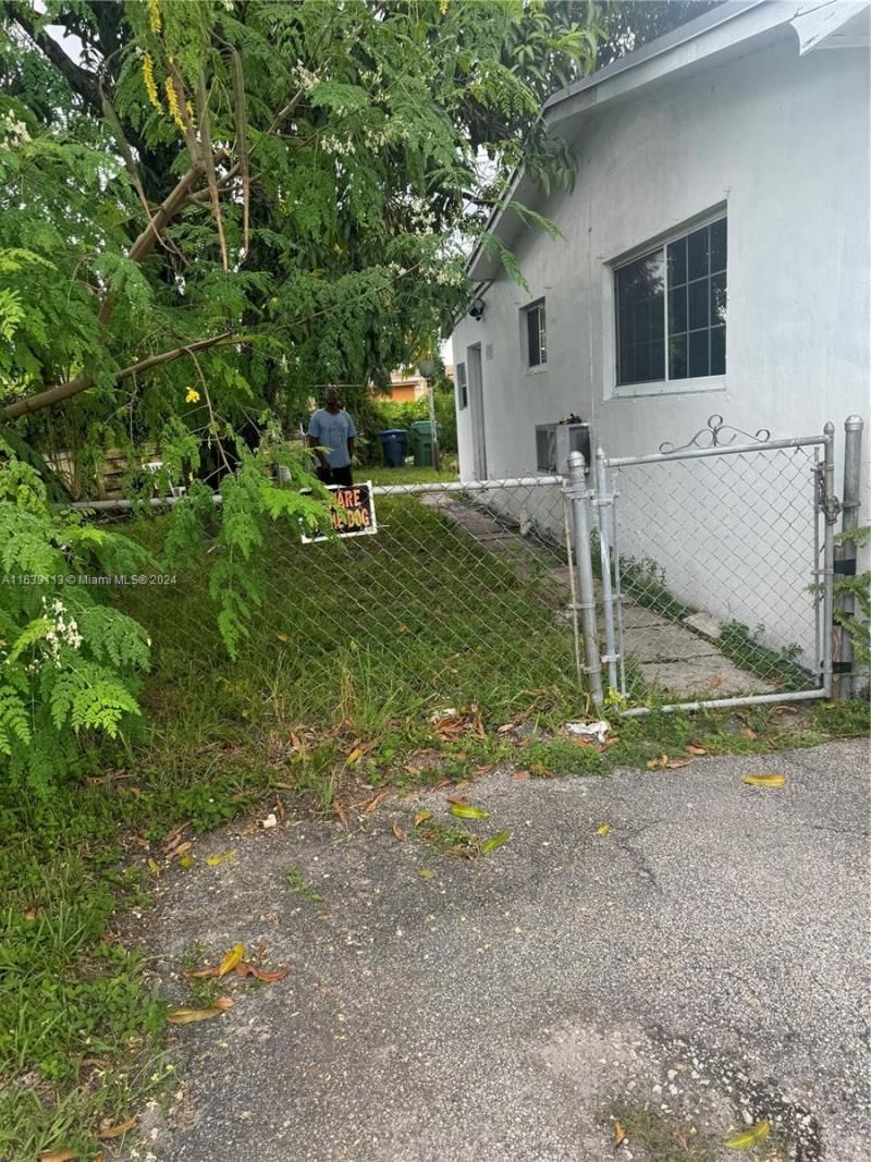 798 NW 179th St, Miami Gardens, FL 33169 Photo