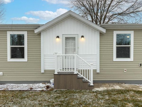 714 Mill Street, Unit 18, Leslie, MI 49251