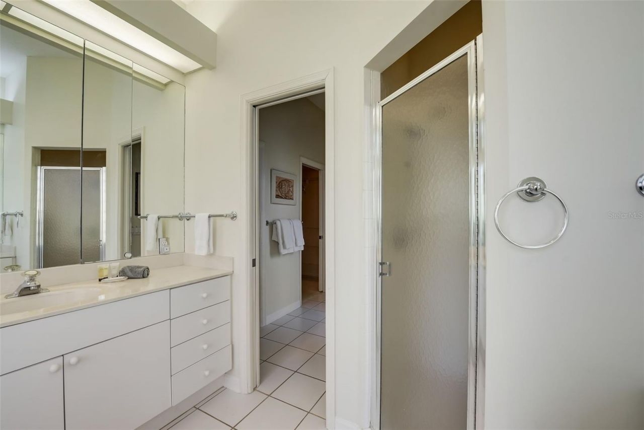 4653 Hadfield Drive, Sarasota, FL 34235 Photo