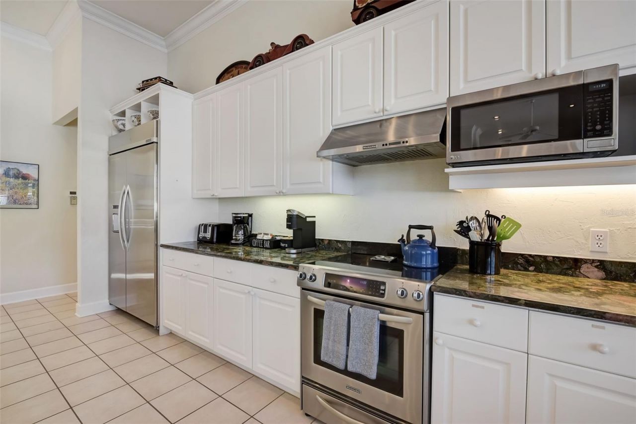 4653 Hadfield Drive, Sarasota, FL 34235 Photo