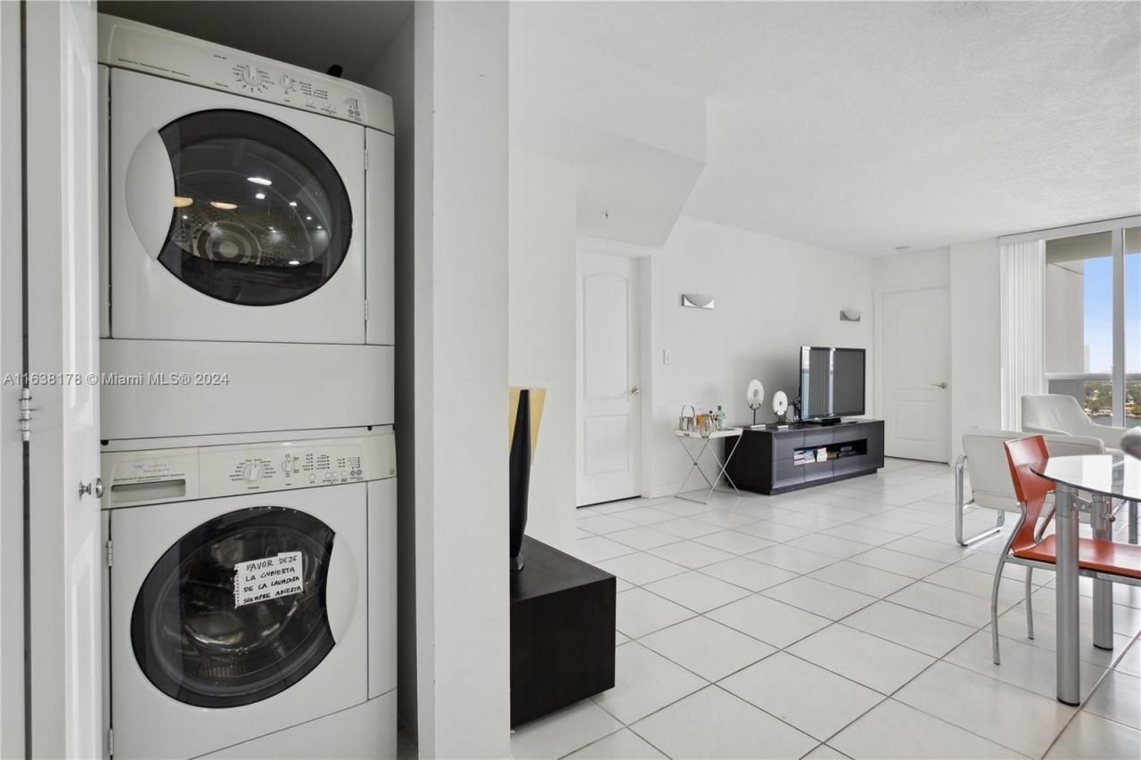 1900 Sunset Harbour Dr, Unit 2214, Miami Beach, FL 33139 Photo