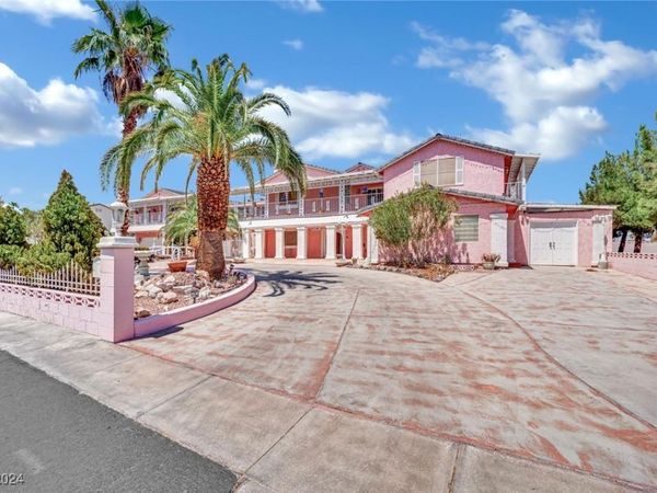 5290 Obannon Drive, Las Vegas, NV 89146