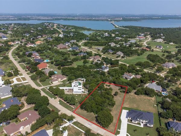 2837 S Lakeview Drive, Cedar Hill, TX 75104