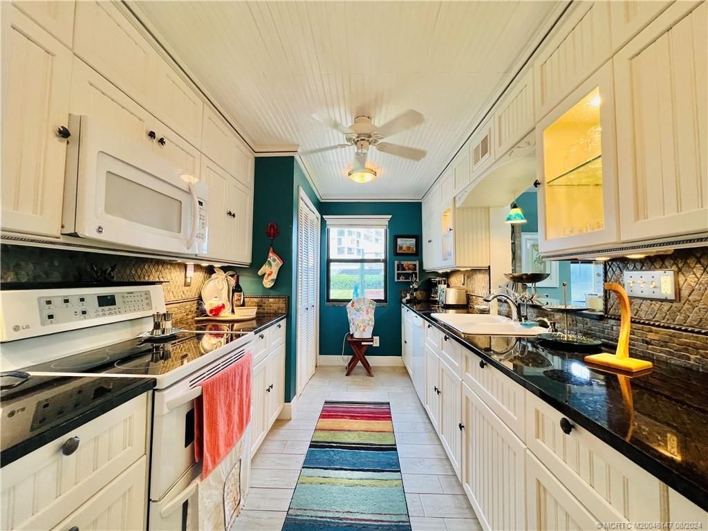 10044 S Ocean Drive, Unit 102, Jensen Beach, FL 34957 Photo