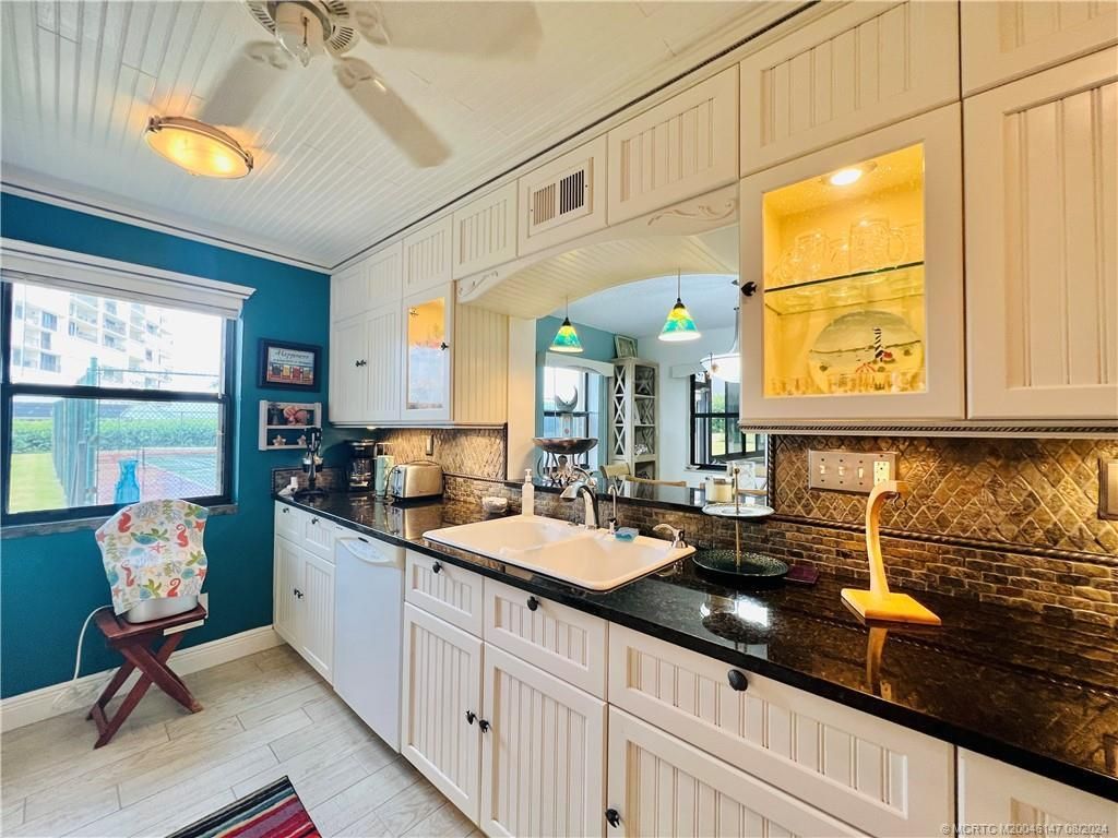 10044 S Ocean Drive, Unit 102, Jensen Beach, FL 34957 Photo