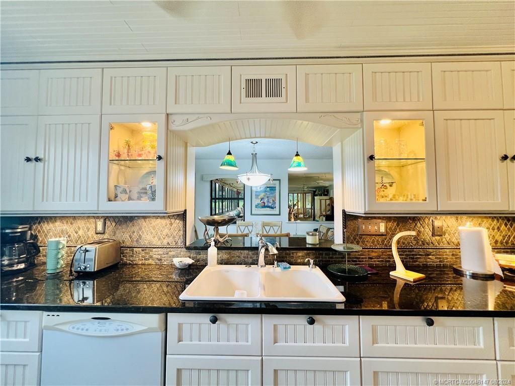 10044 S Ocean Drive, Unit 102, Jensen Beach, FL 34957 Photo