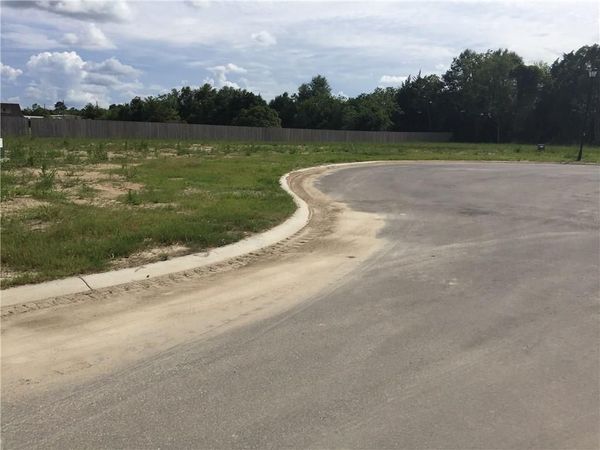 111 SNOWY EGRET Drive, Lake Charles, LA 70615