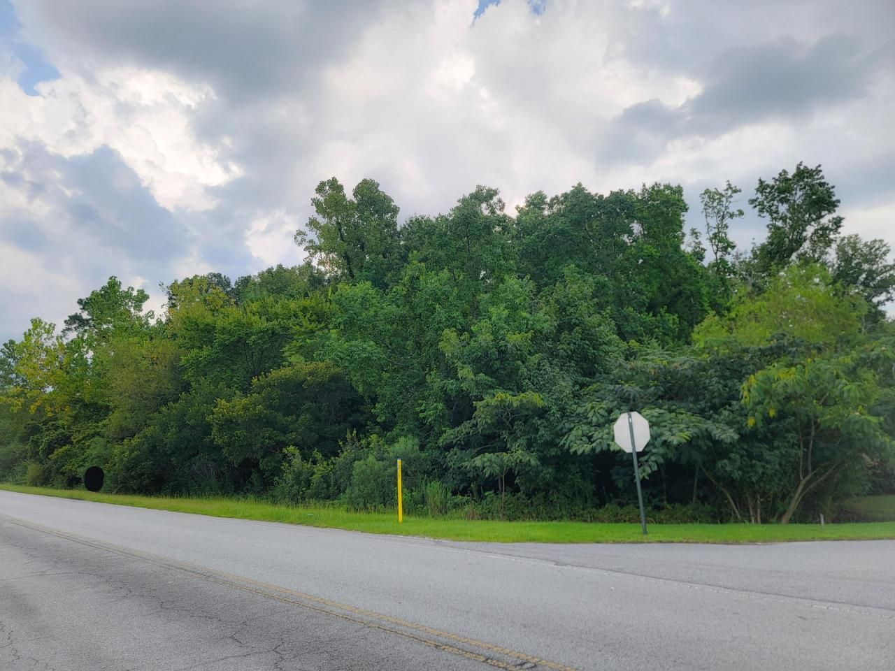 8885 Old University Boulevard Photo 2