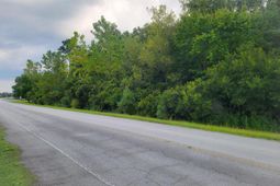 8885 Old University Boulevard photo 4