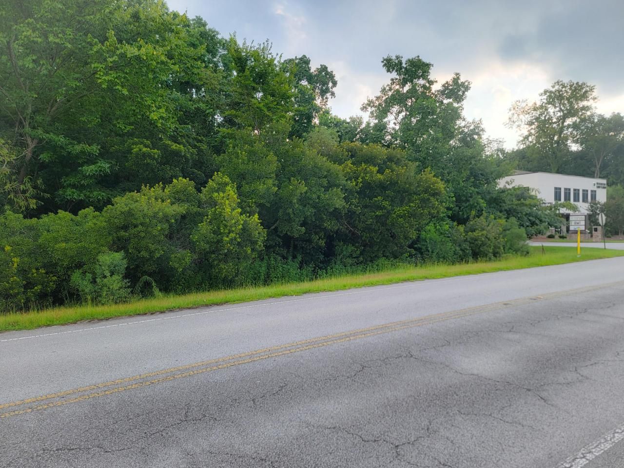 8885 Old University Boulevard Photo 7