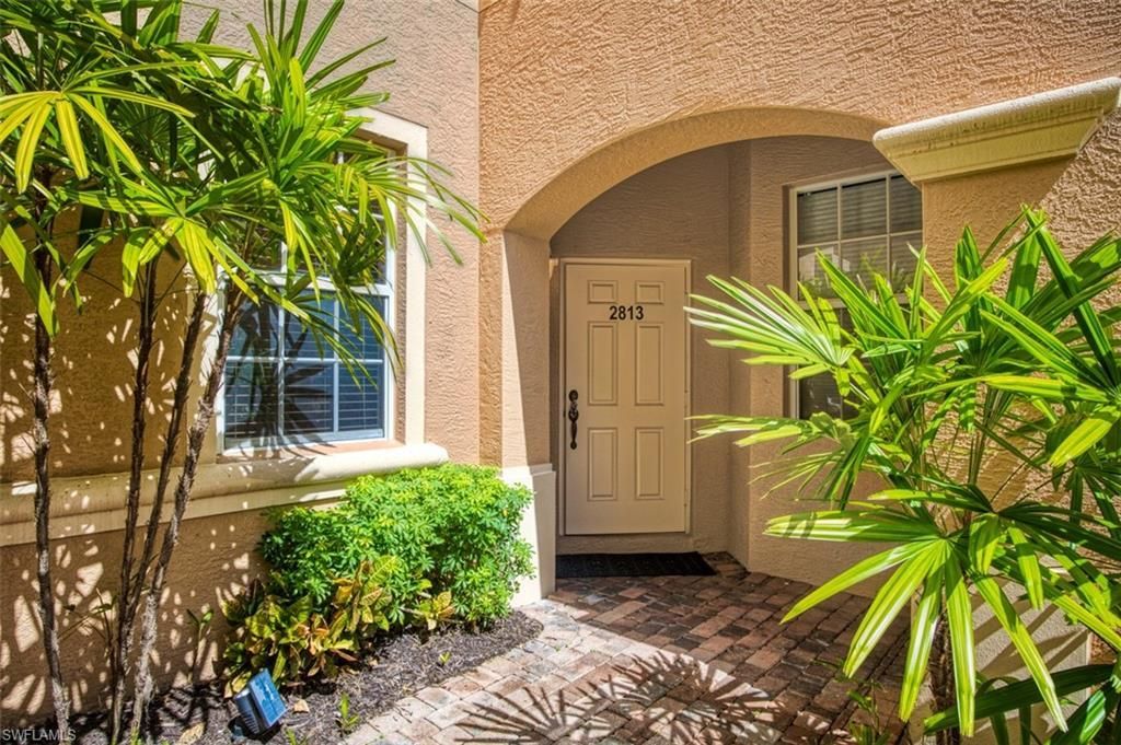 13921 Lake Mahogany Blvd, Unit 2813, Fort Myers, FL 33907 Photo