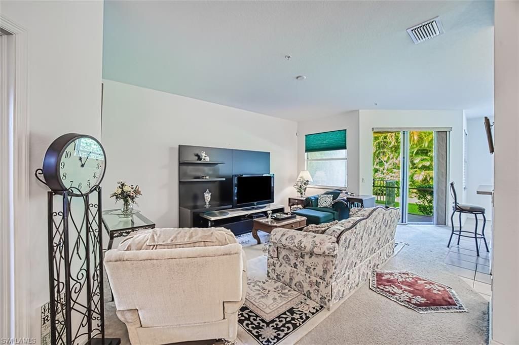 13921 Lake Mahogany Blvd, Unit 2813, Fort Myers, FL 33907 Photo