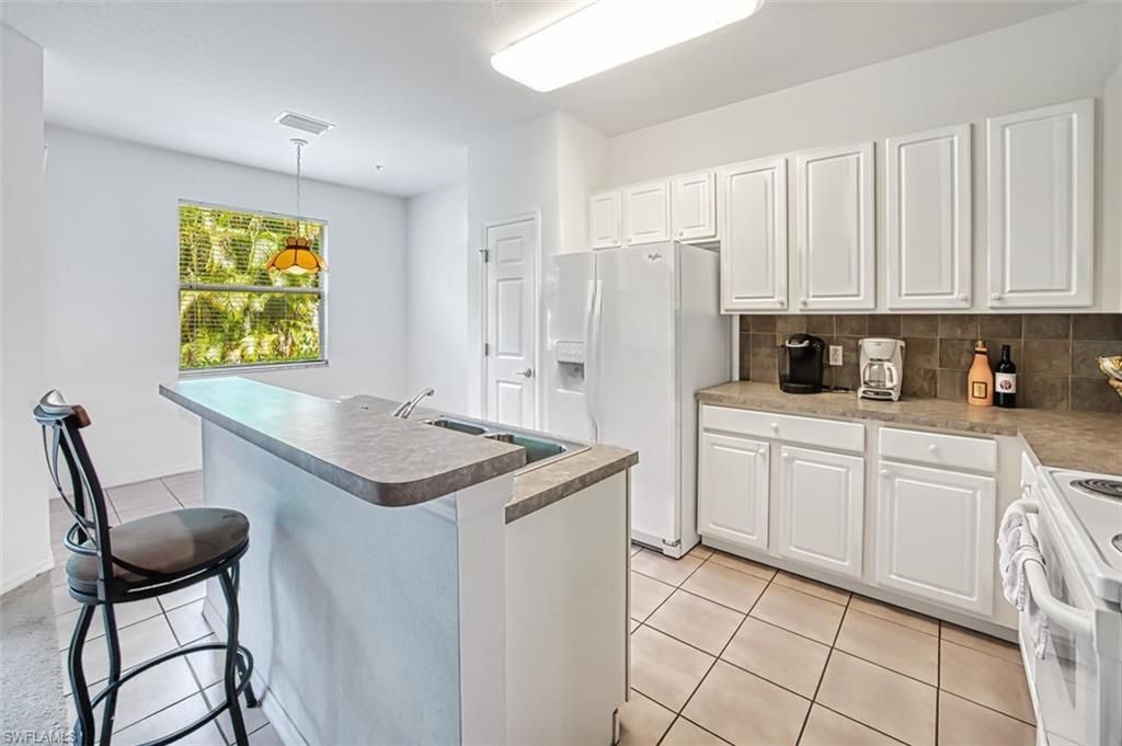 13921 Lake Mahogany Blvd, Unit 2813, Fort Myers, FL 33907 Photo