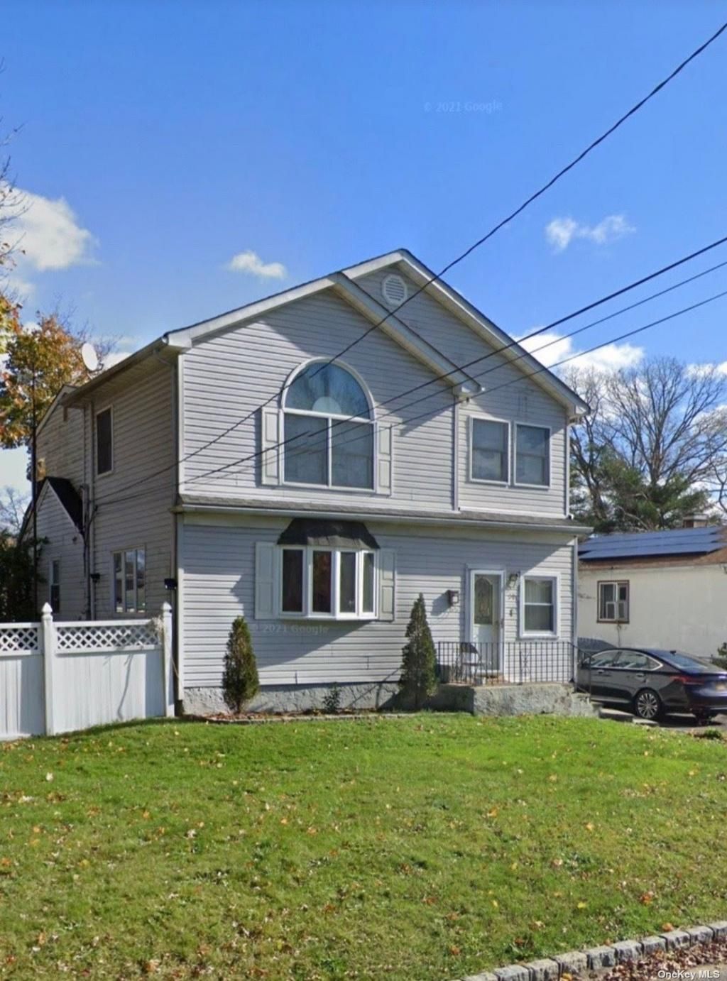 39 N 15th Street, Wyandanch, NY 11798 Main Photo