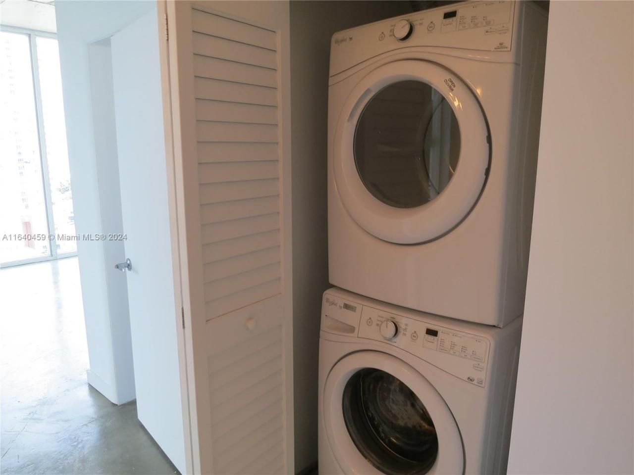 151 SE 1 St, Unit 1902, Miami, FL 33131 Photo