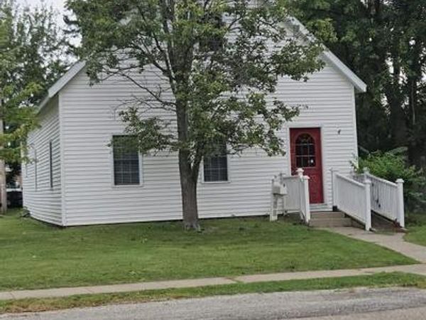 40 N 9th, Hamilton, IL 62341