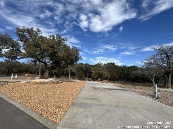 4300 state highway 16, Bandera, TX 78003