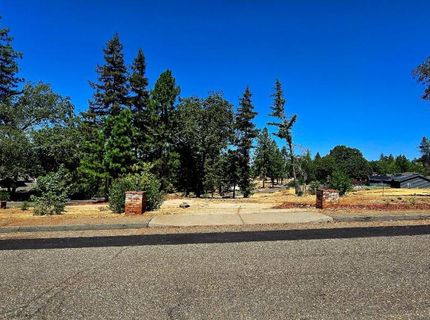 351 Pinewood Dr, Paradise, CA 95969 Photo