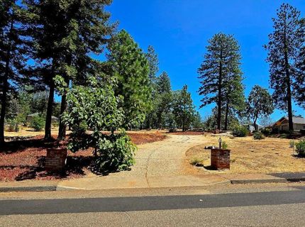 351 Pinewood Dr, Paradise, CA 95969 Photo