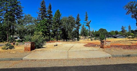 351 Pinewood Dr, Paradise, CA 95969 Photo