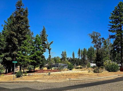 351 Pinewood Dr, Paradise, CA 95969 Photo