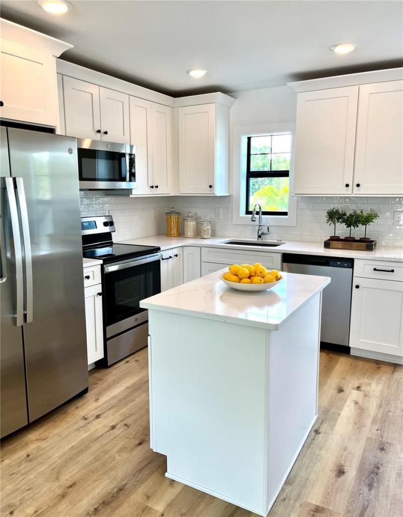 806 S Jefferson Avenue, Unit #1, Sarasota, FL 34237 Photo