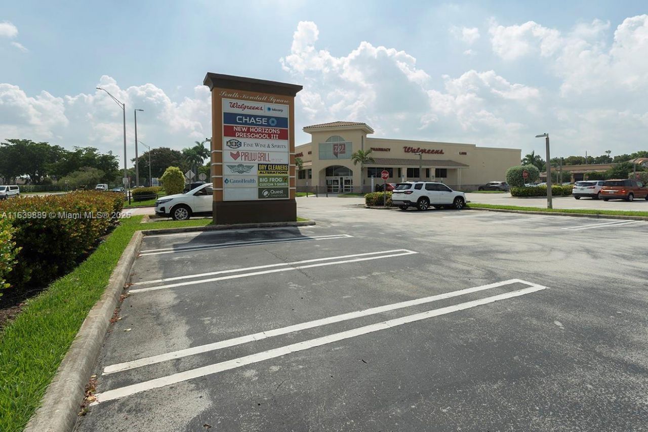 12610 SW 120th St, Miami, FL 33186 Photo