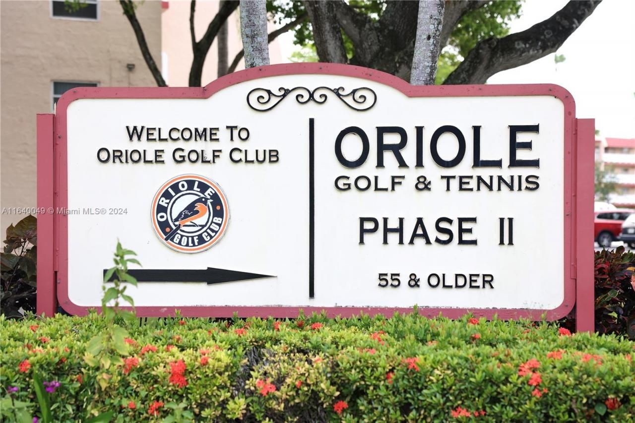 1040 Country Club Dr, Unit 404, Margate, FL 33063 Photo