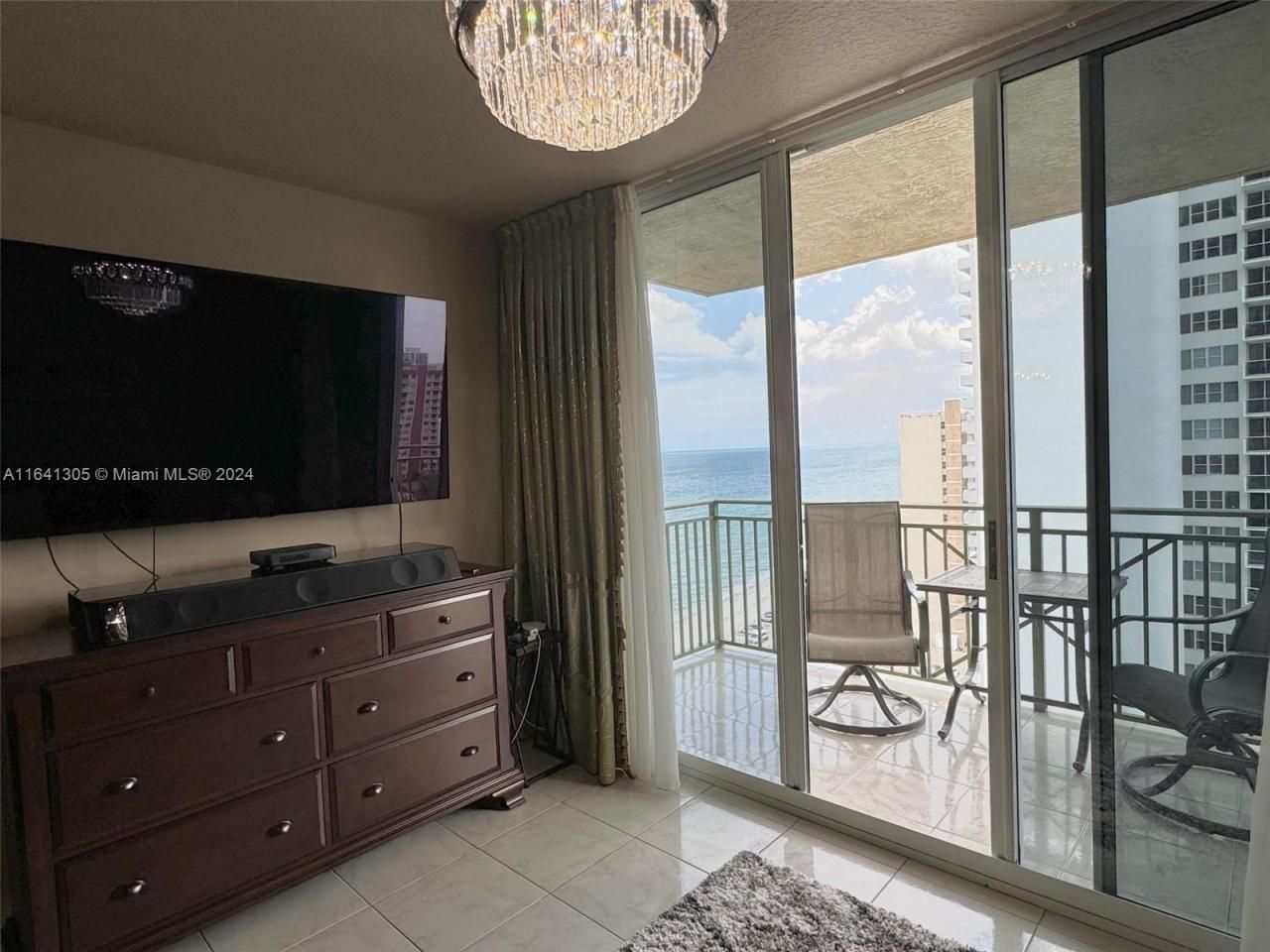 2080 S Ocean Dr, Unit 1607, Hallandale Beach, FL 33009 Photo