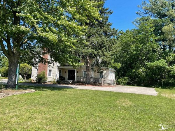 7008 Lewis Avenue, Temperance, MI 48182