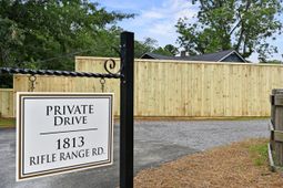 1813 Rifle Range Road photo 4